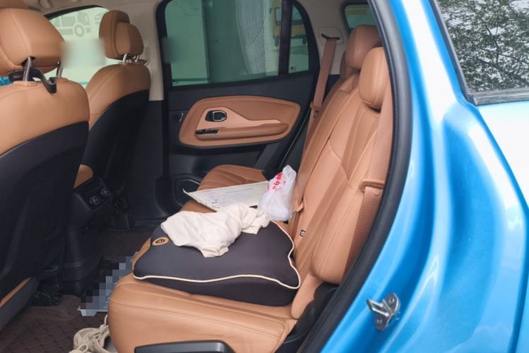 Used Nio ES8 2018 355 km Base Version 7-Seater Edition Left Rear Seat