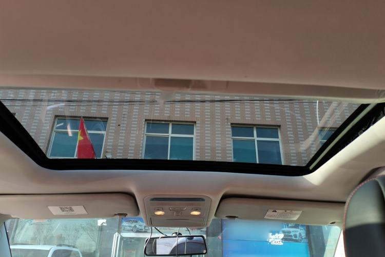 Used FORTHING Joyear X5 2017 Enjoy Series 1.6L CVT Luxury Model