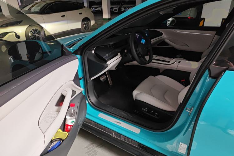 Used Xiaomi Auto SU7 2024 Four-Wheel Drive Ultra-Long Range Advanced Intelligent Driving Max Edition
