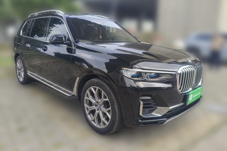 Used BMW X7 2020 xDrive40i Luxury Package with Premium Features
