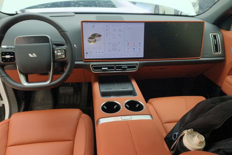 Used Li Auto L6 2024 Max Center Console