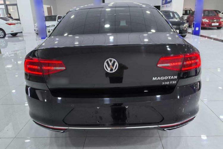 Used Volkswagen Magotan 2017 330TSI DSG Luxury Model Exterior 5