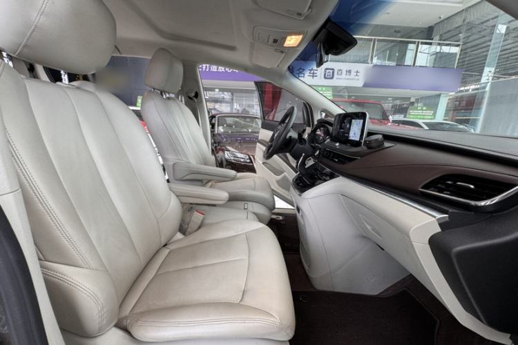 Used Buick GL8 2023 Land Executive Class Smart Enjoyment Model
