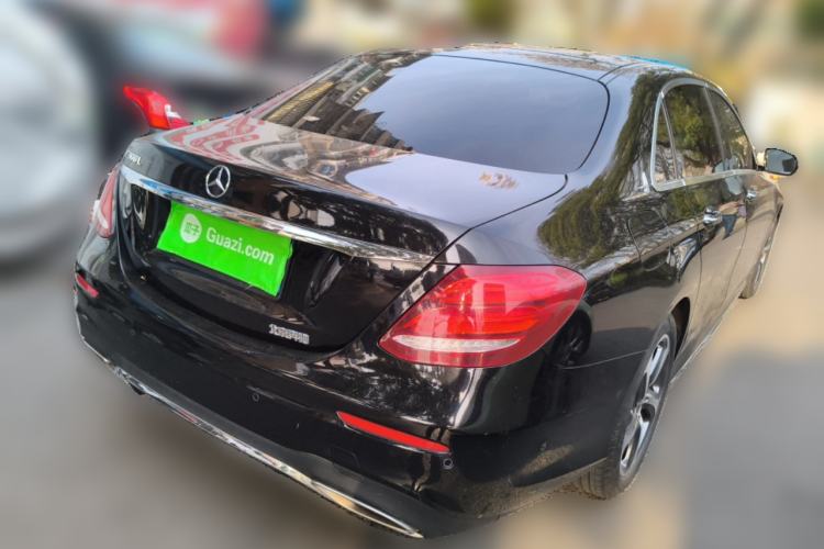 Used Mercedes-Benz E-Class 2019 E 300 L Sporty and Stylish Model
