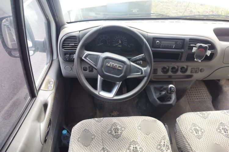 Used JMC Transit 2019 2.8T Commercial Version Short Wheelbase Mid-Roof 6-Seater China VI JX493