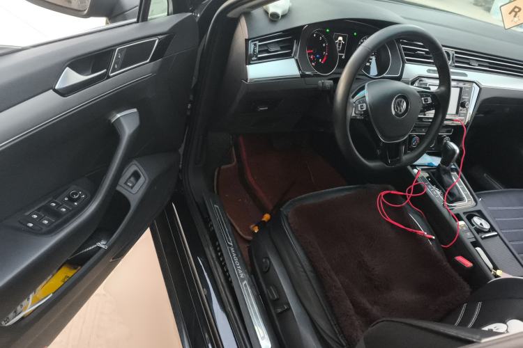 Used Volkswagen Magotan 2018 280TSI DSG Leading Model
