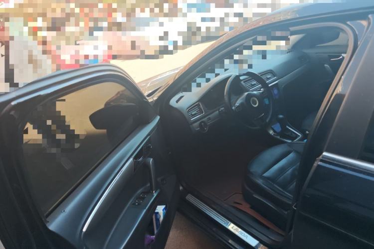 Used Volkswagen Lavida 2013 Revised Version 1.6L Automatic Luxury Edition Driver Seat