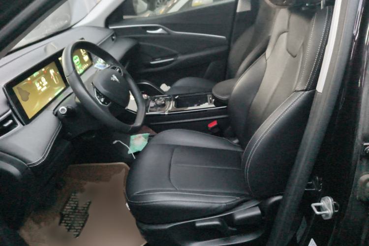 Used NETA U 2023 Neta U-Ⅱ Challenge Edition 500 U Show - Lithium-Ion Battery Left Front Seat