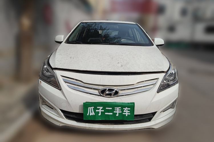 Used Hyundai Verna Ray 2014 1.4L Automatic GLX
