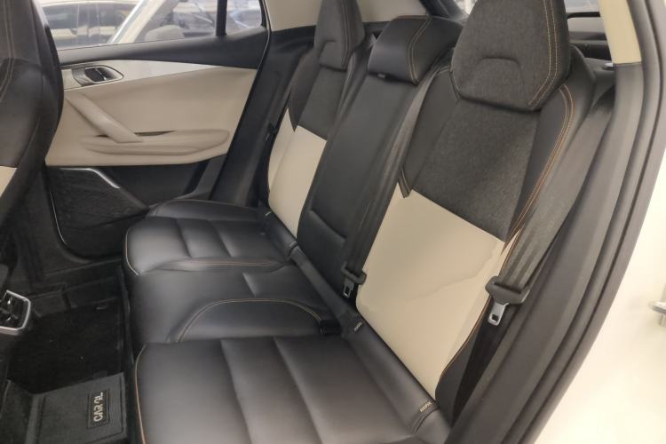 Used Lynk & Co 06 EM-P 2022 PHEV 84 km Range Pro Version