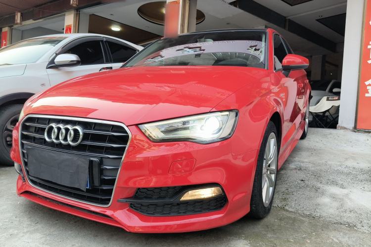 Used Audi A3 2014 Limousine 40 TFSI S line Comfort Model