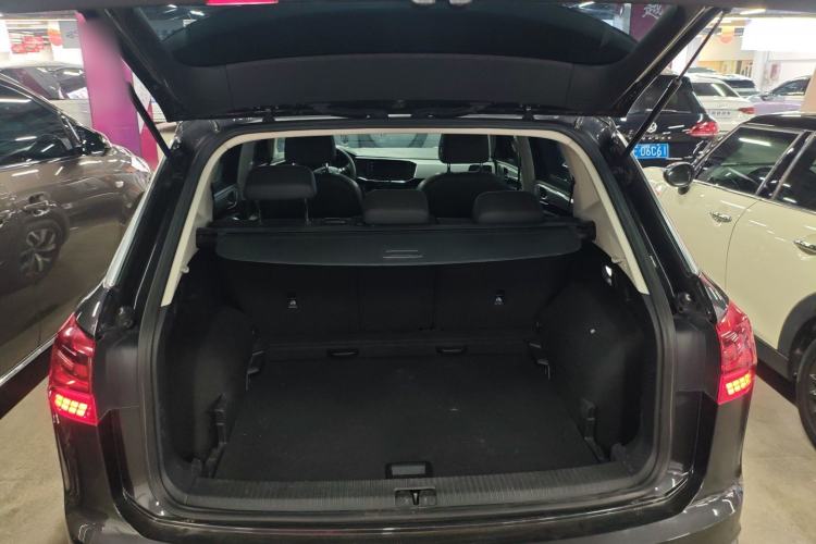 Used Volkswagen Tayron 2020 330TSI Two-Wheel Drive Luxury Smart Connectivity Version Trunk