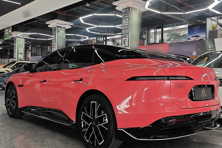 Used Avatr 06 2025 Pro Range-Extended Edition Exterior 4