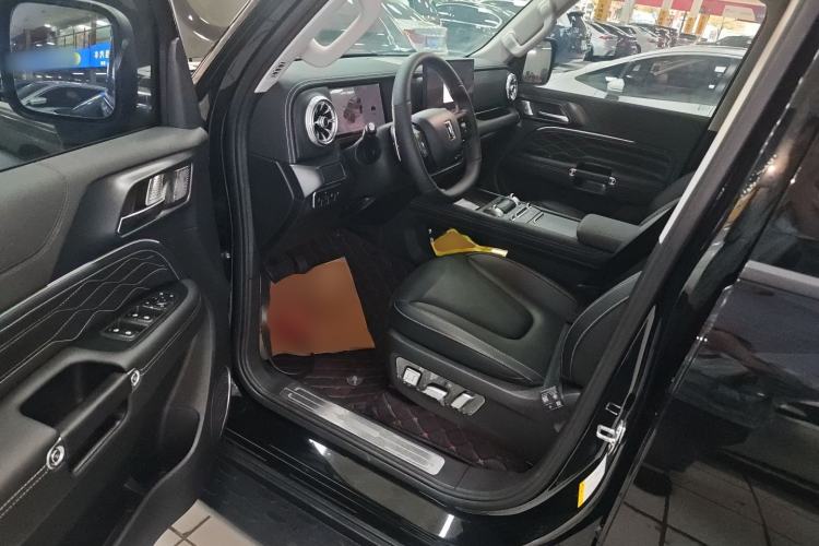 Used Tank 300 2025 2.4T Diesel Version