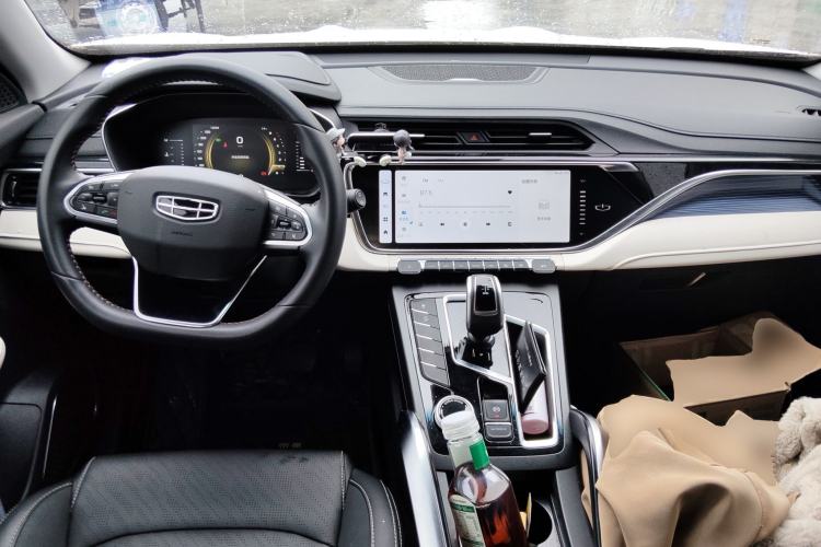 Used Geely Auto Emgrand X7 Sport 2022 Boyue X 1.8TD DCT Smart Model Center Console