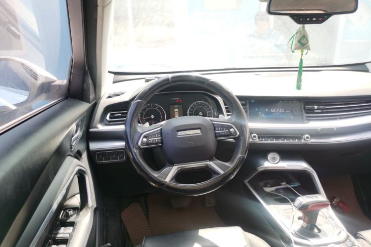 Used Haval H6 2017 Red Label 2.0T Automatic Two-Wheel Drive ZhiShang Model