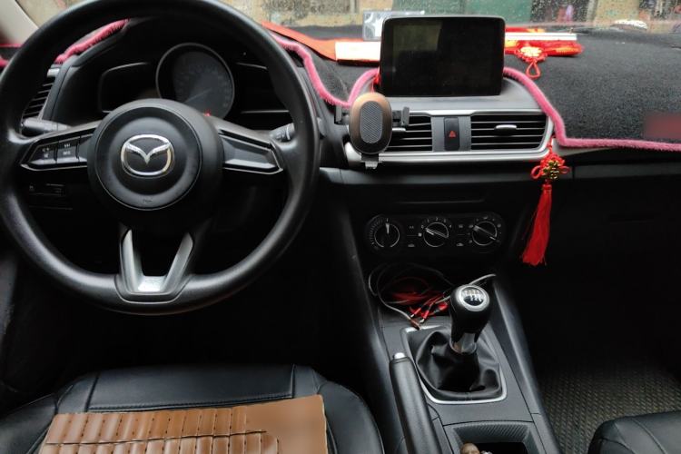 Used Mazda 3 Axela 2017 Sedan 1.5L Manual Comfort Model Emission Standard China V
