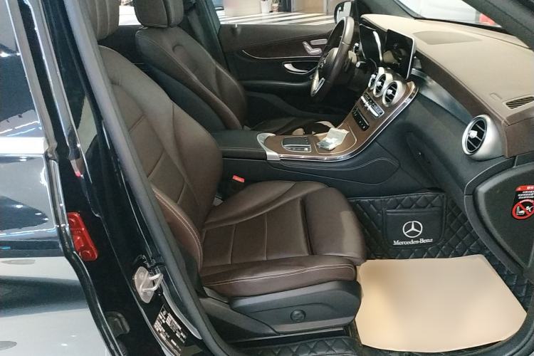 Used Mercedes-Benz GLC 2020 GLC 260 L 4MATIC Luxury Model Right Front Seat