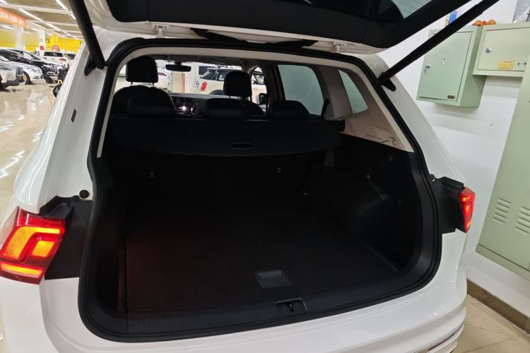 Used Volkswagen Tiguan L 2021 330TSI Automatic Two-Wheel Drive R-Line Enhanced Edition