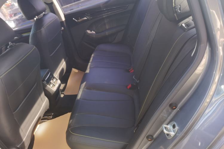 Used Roewe i5 2021 Revised Version 1.5L CVT Diamond Edition
