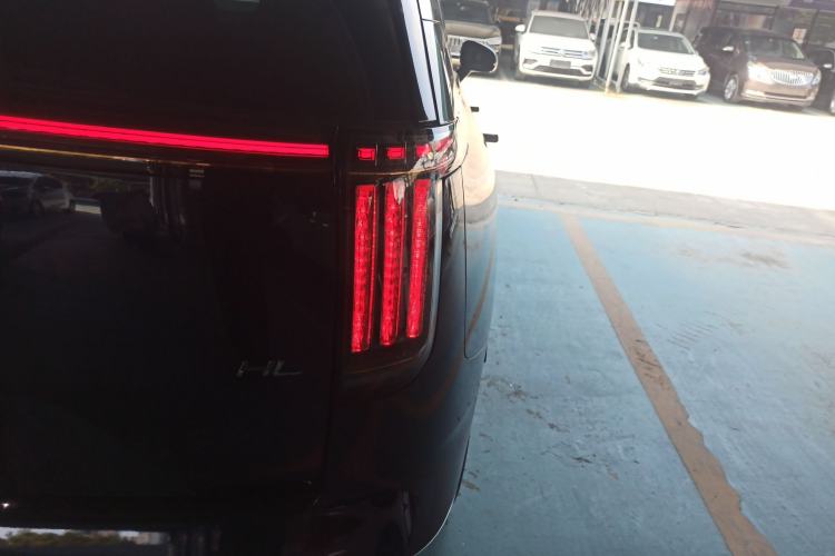 Used Hyptec HL 2025 700 Ultra Six-Seater All-Wheel-Drive LiDAR Version Right Rear Taillight