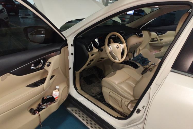 Used Nissan X-Trail 2017 2.0L CVT Fashion Edition 2WD