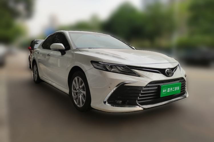 Used Toyota Camry 2021 2.0G Luxury Edition Front Right 45 Deg