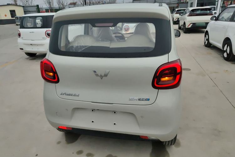 Used Wuling Hongguang MINIEV 2025 Four-Door Version Advanced Edition
