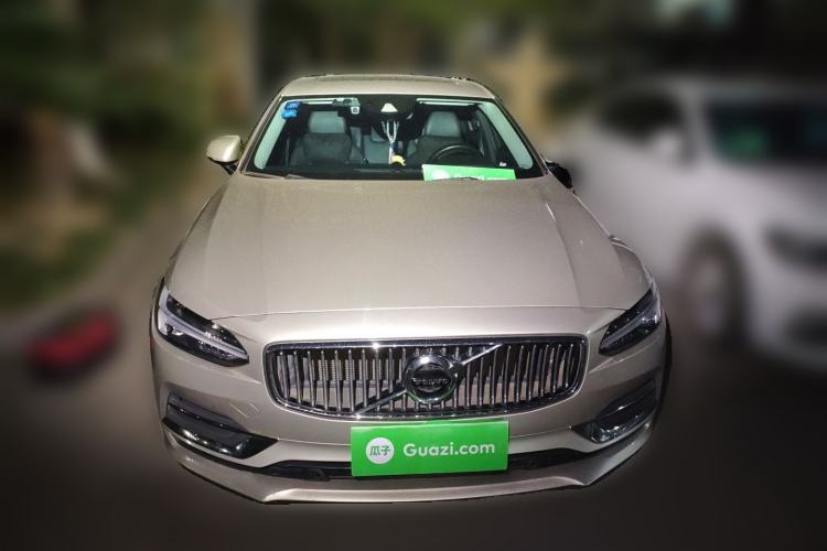 Used Volvo S90 2018 T4 Zhiyuan Edition Front