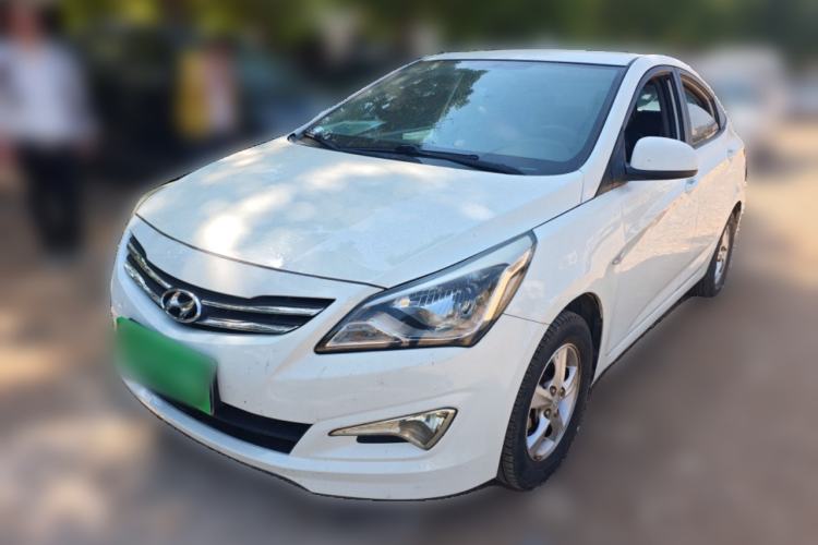 Used Hyundai Verna (older generation) 2016 1.4L Manual Smart GLS Trim