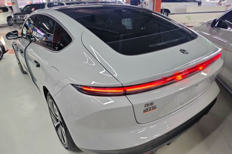 Used Nio ET5 2022 75 kWh Exterior 2