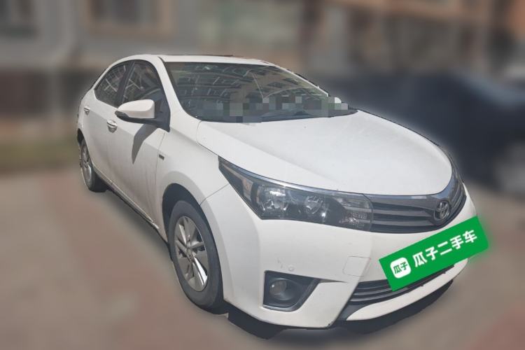 Used Toyota Corolla 2014 1.6L CVT GL-i Front Right 45 Deg