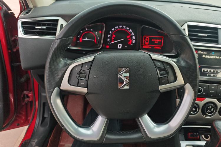 Used DS 6 2014 1.6T Luxury Edition THP160
