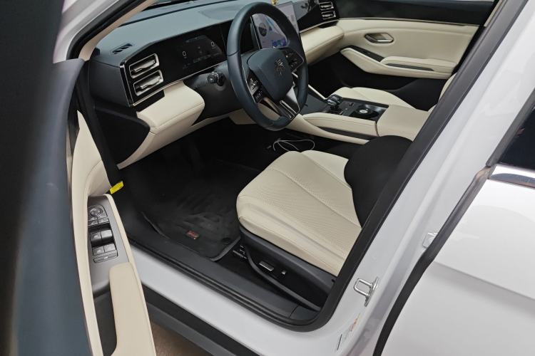 Used BYD Qin L 2024 DM-i 80KM Beyond Model
