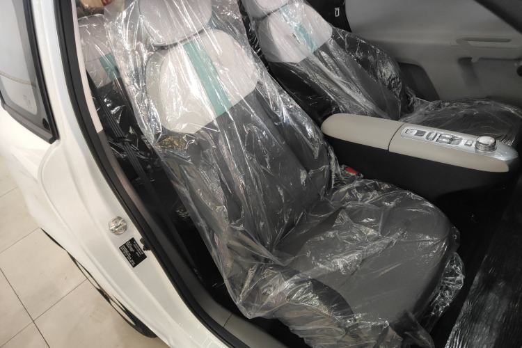 Used CHANGAN NEVO Lumin 2025 205 km Xiangqin Version
