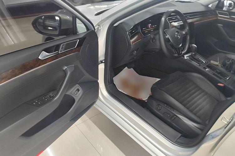 Used Volkswagen Magotan 2018 330TSI DSG Luxury Model