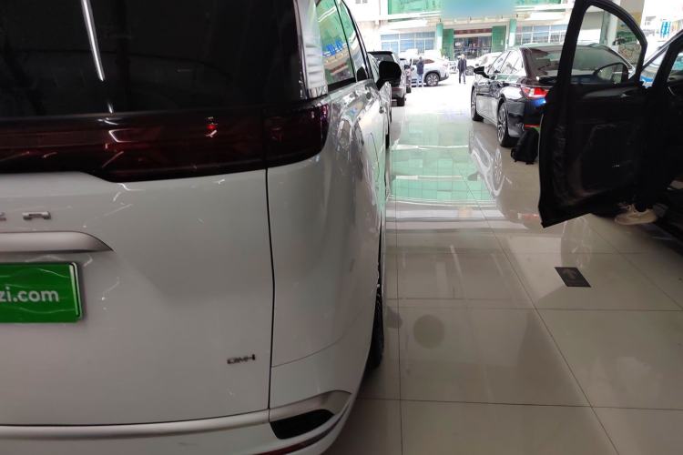 Used Denza D9 2022 DM-i 1040 Prestige Model Right Rear Taillight