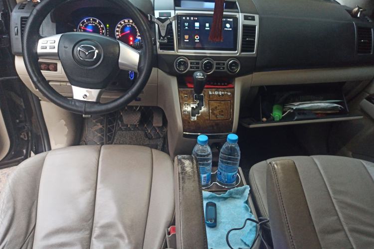 Used Mazda 8 2013 2.5L Deluxe Edition
