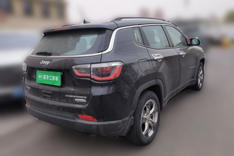 Used Jeep Compass 2017 200T Automatic Family Edition
