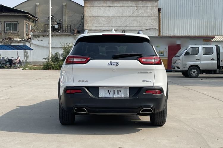 Used Jeep Cherokee 2016 2.4L Leading Smart Version Exterior 5