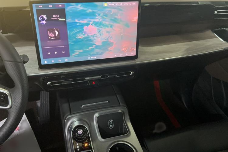 Used GAC Trumpchi E8 2024 Honor Series 2.0L Honor Edition Gear Lever