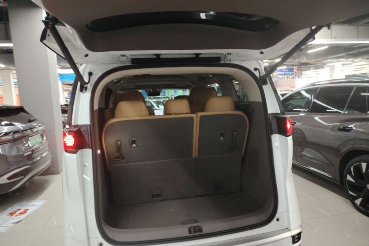 Used Denza D9 2022 DM-i 970 Four-Wheel Drive Flagship Model