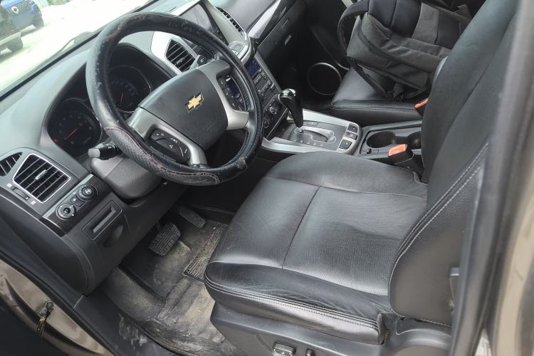 Used Chevrolet Captiva 2017 2.4L 4x4 Flagship Edition 7-Seater
