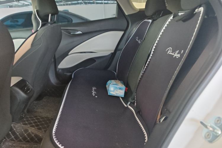 Used Buick Velite 6 2022 Plug-in Hybrid Connected Fashion Model Left Rear Seat