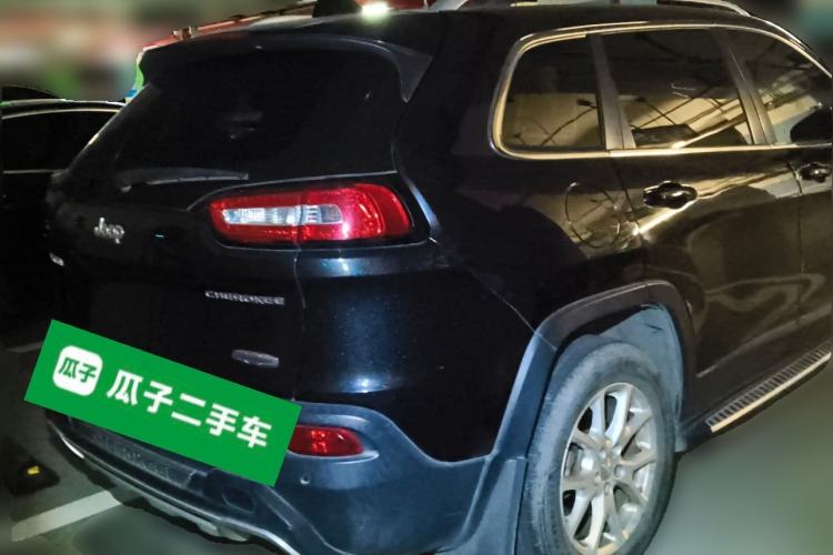 Used Jeep Cherokee 2016 2.4L Leading Edition