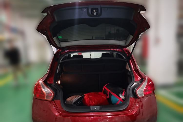 Used Nissan Tiida 2011 1.6L Manual Comfort Edition