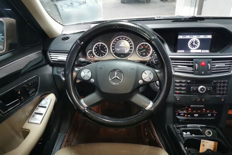 Used Mercedes-Benz E-Class 2010 E 300 L Fashion Model
