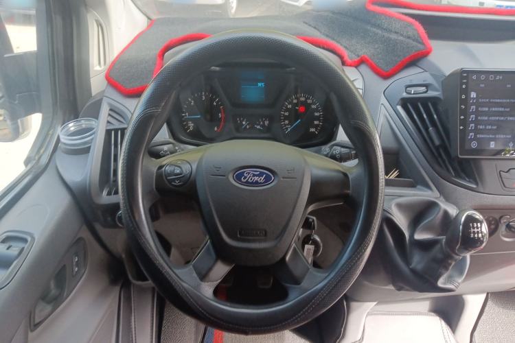 Used Ford Transit 2019 2.0T Diesel Multi-Purpose Commercial Vehicle Short Wheelbase Low Roof 6-Seater China VI Standard