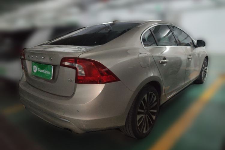 Used Volvo S60 2018 S60L T4 Smart & Ambitious Edition
