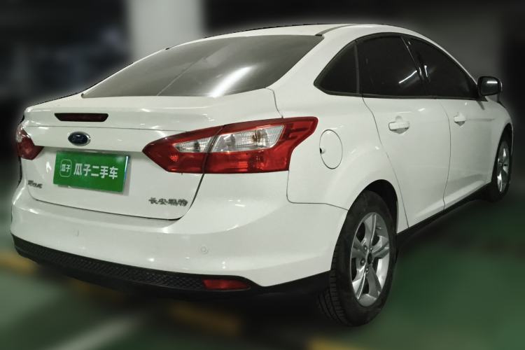 Used Ford Focus 2012 Sedan 1.6L Automatic Fashion Edition
